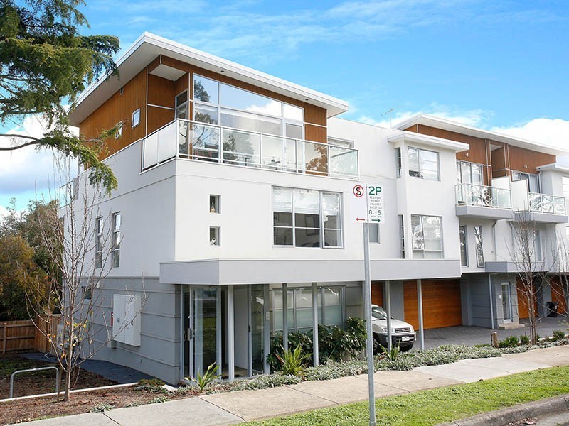 2/3 Carnarvon Street, Doncaster VIC 3108