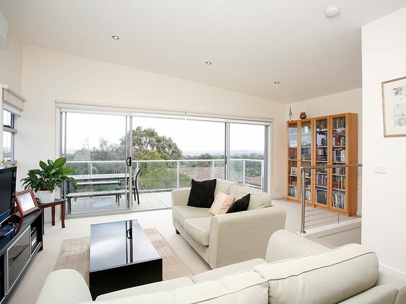 2/3 Carnarvon Street, Doncaster VIC 3108