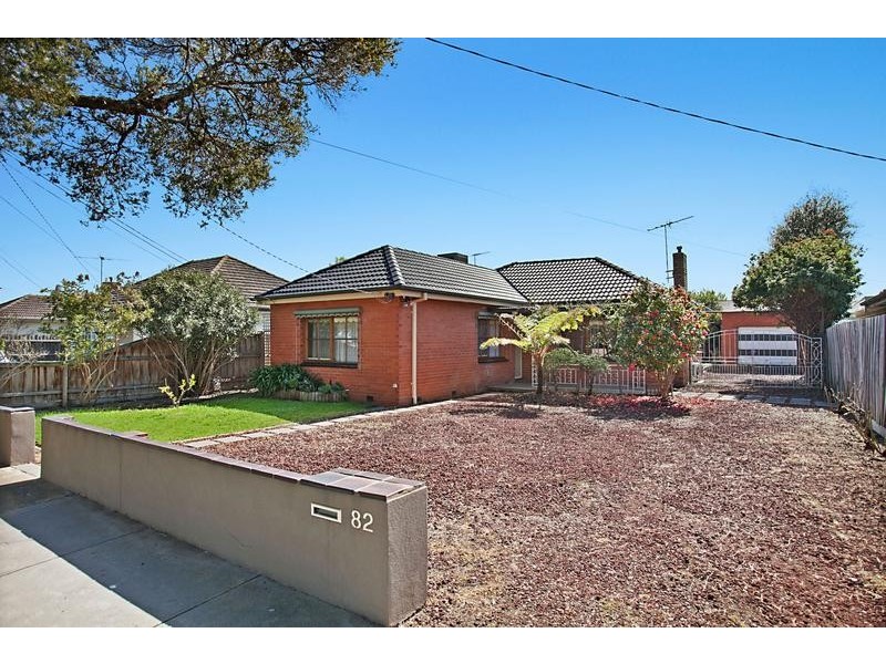 82 Scott Grove, Kingsbury VIC 3083