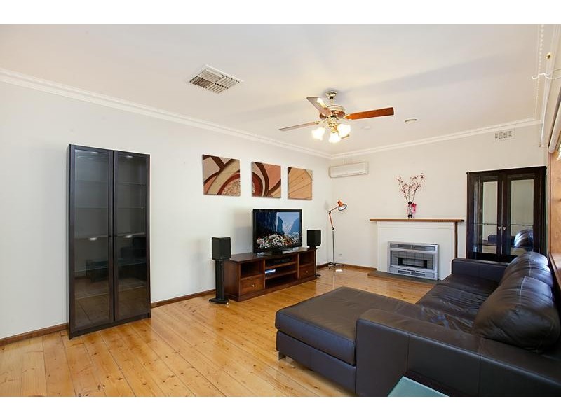 82 Scott Grove, Kingsbury VIC 3083