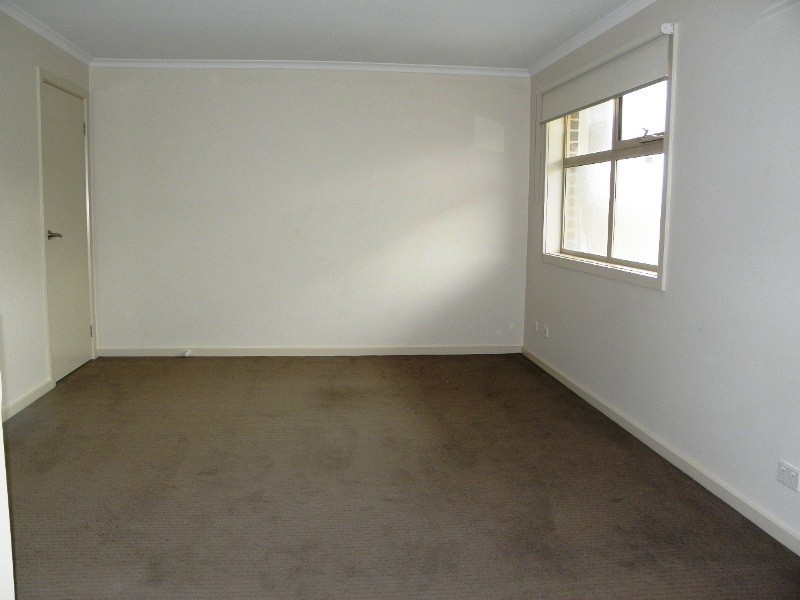 2/32 New Street, Ringwood VIC 3134