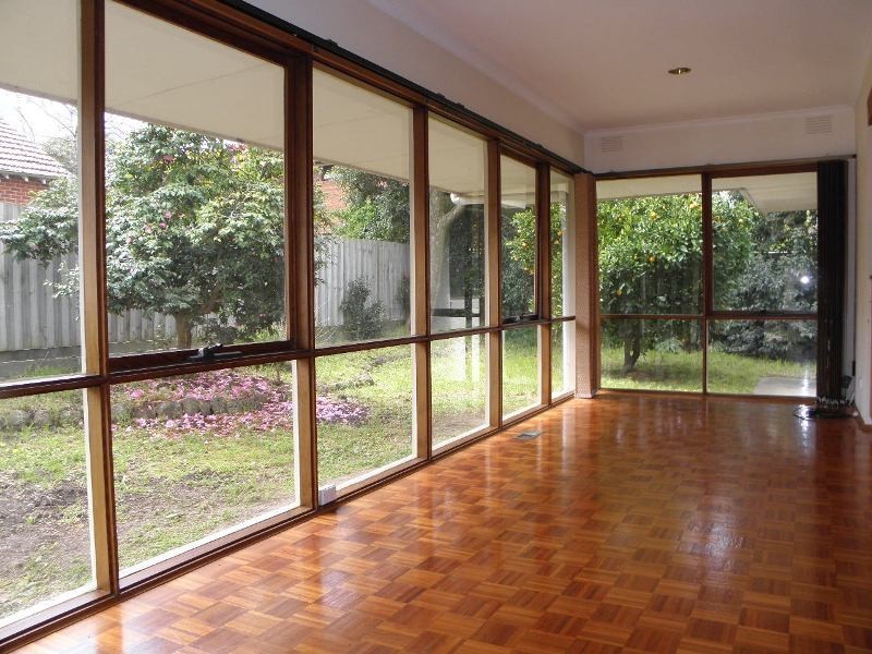 2 Pettys Lane, Doncaster VIC 3108