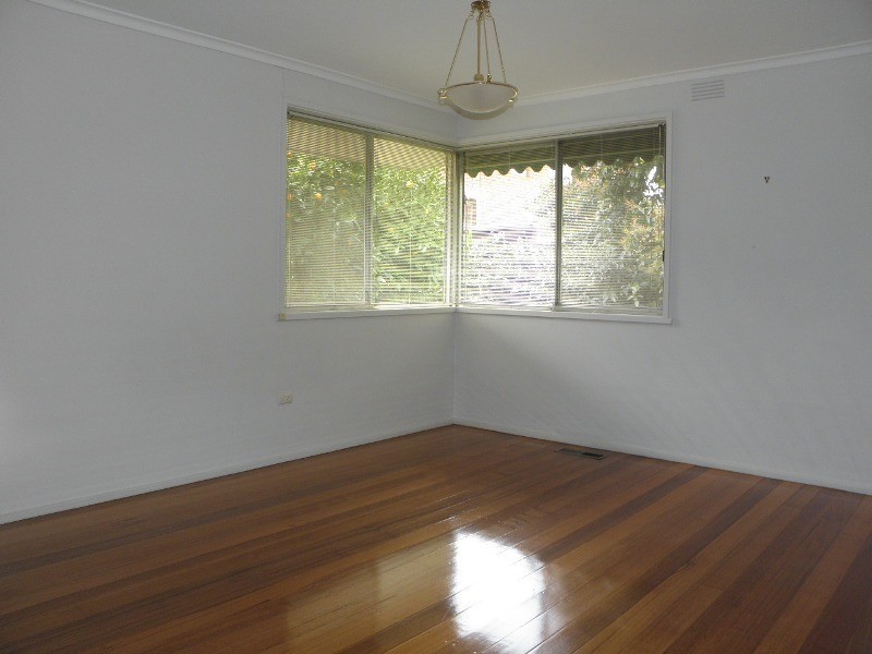 2 Pettys Lane, Doncaster VIC 3108