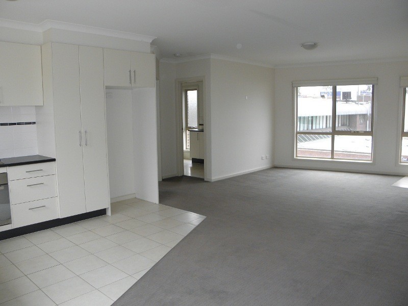 8/30 – 32 New Street, Ringwood VIC 3134