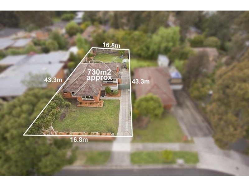 14 Peter Street, Doncaster East VIC 3109