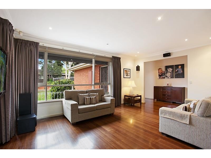 14 Peter Street, Doncaster East VIC 3109