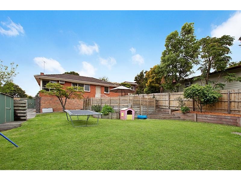 14 Peter Street, Doncaster East VIC 3109