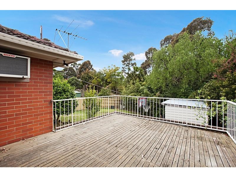 16 Peter Street, Doncaster East VIC 3109