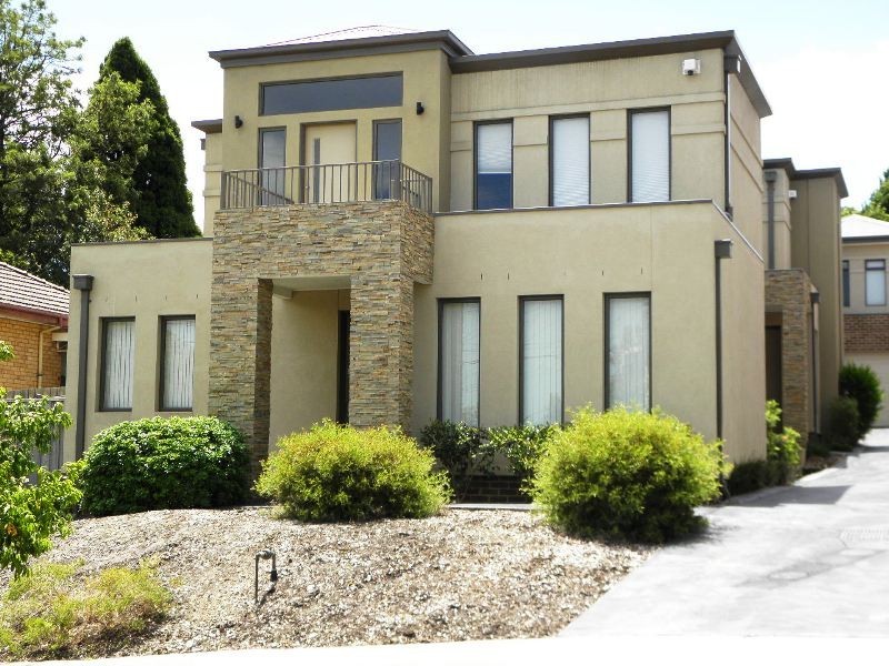 1/7 Highview Drive, Doncaster VIC 3108