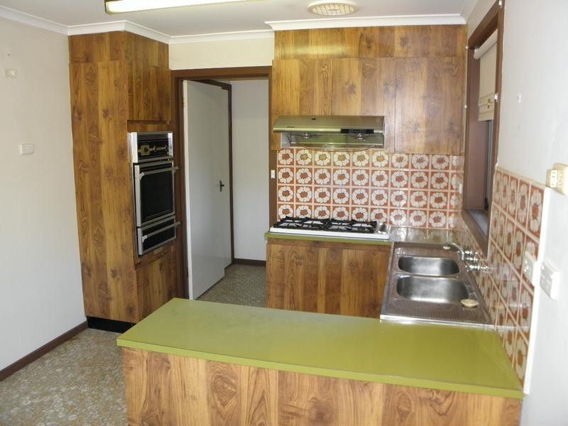 2/122 Church Road, Doncaster VIC 3108