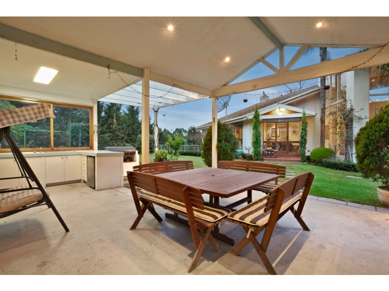 42 Websters Road, Templestowe VIC 3106