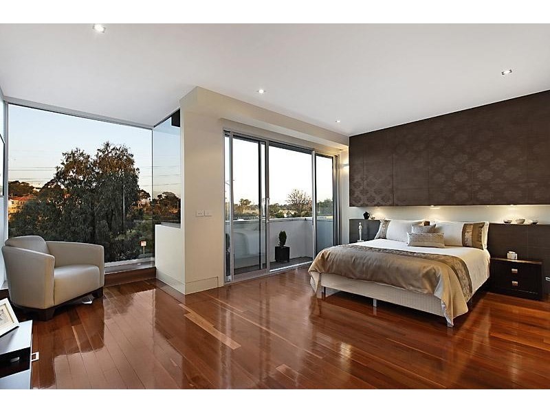 70 Cumberland Drive, Maribyrnong VIC 3032