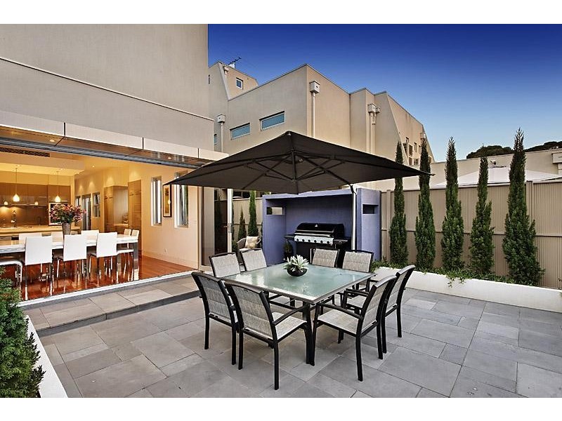 70 Cumberland Drive, Maribyrnong VIC 3032