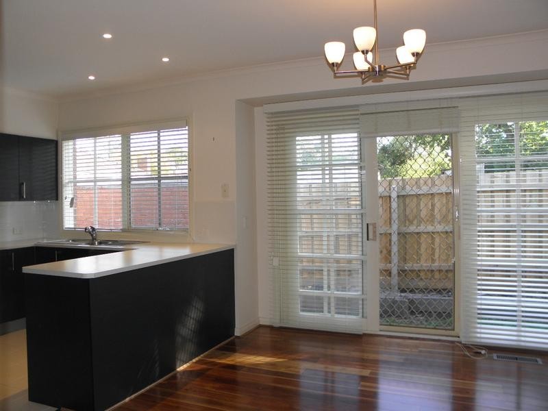 3/9 May Street, Doncaster East VIC 3109