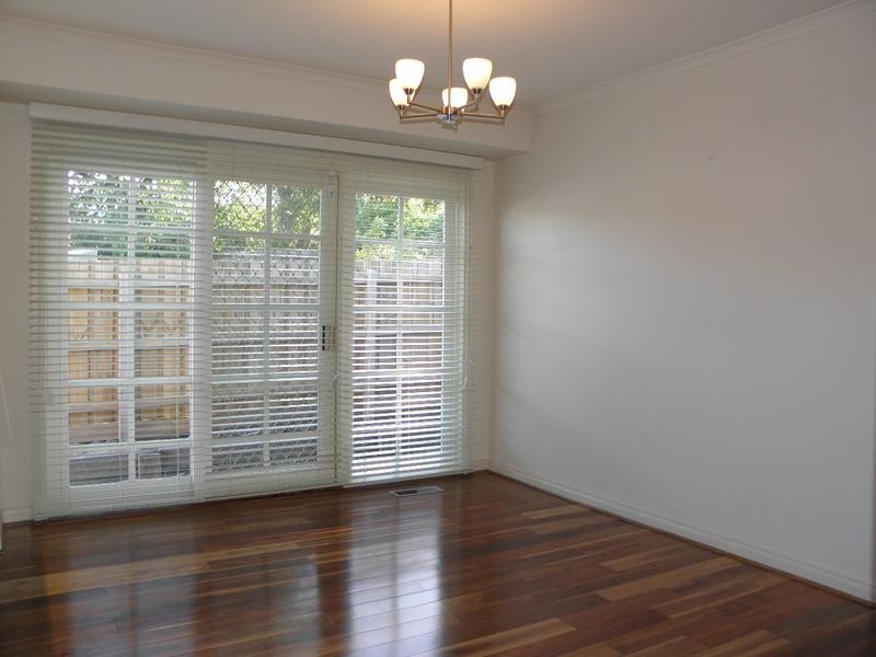 3/9 May Street, Doncaster East VIC 3109