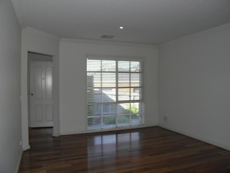 3/9 May Street, Doncaster East VIC 3109