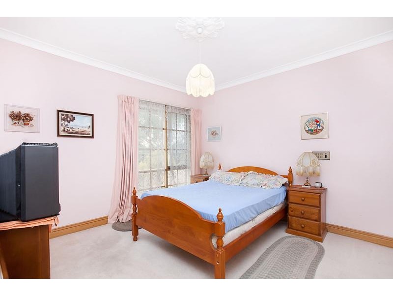 20 Oliver Rd, Templestowe VIC 3106