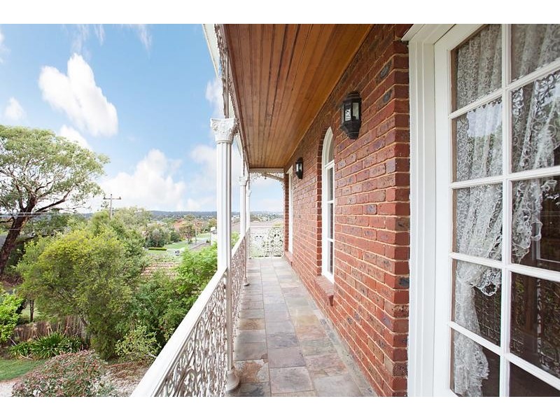 20 Oliver Rd, Templestowe VIC 3106