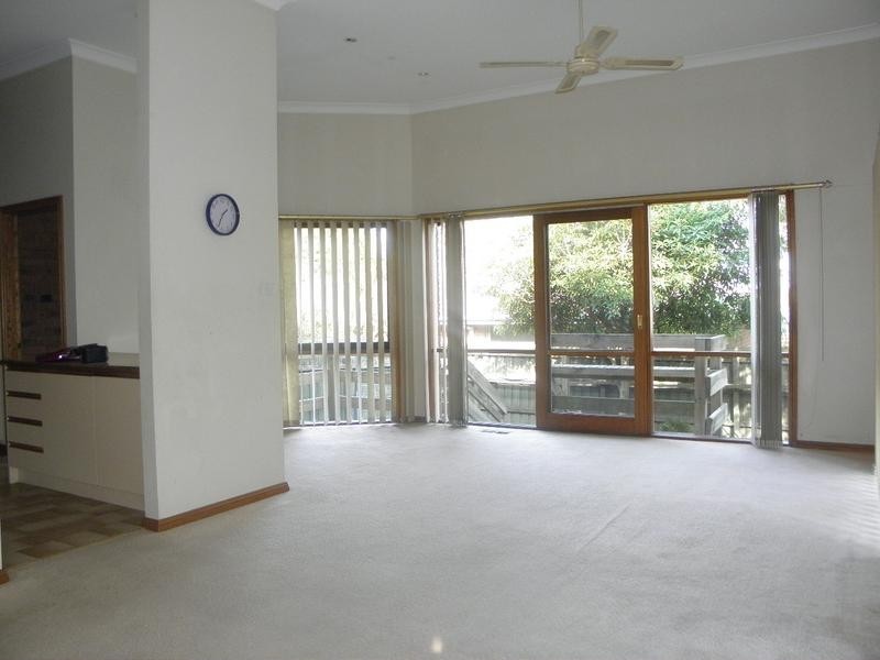 17/9-13 Wetherby Road, Doncaster VIC 3108