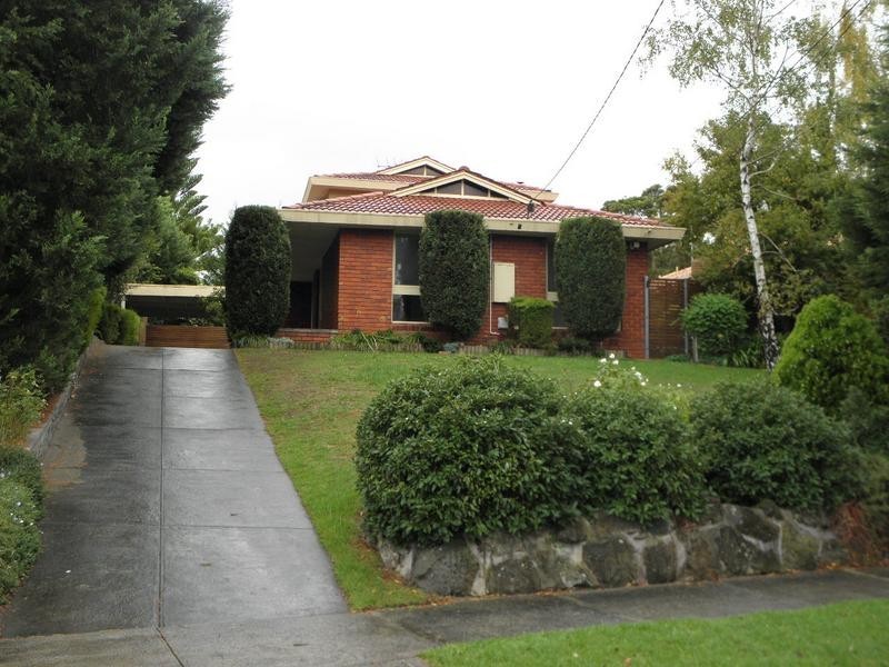 9 White Way, Bulleen VIC 3105