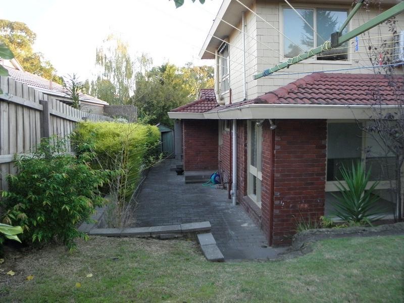 9 White Way, Bulleen VIC 3105