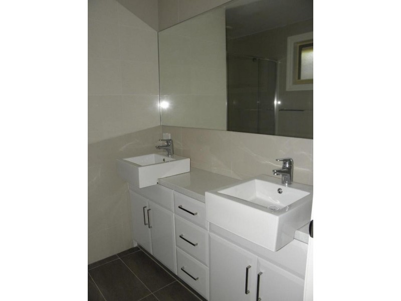 3/6 Nirvana Crescent, Bulleen VIC 3105