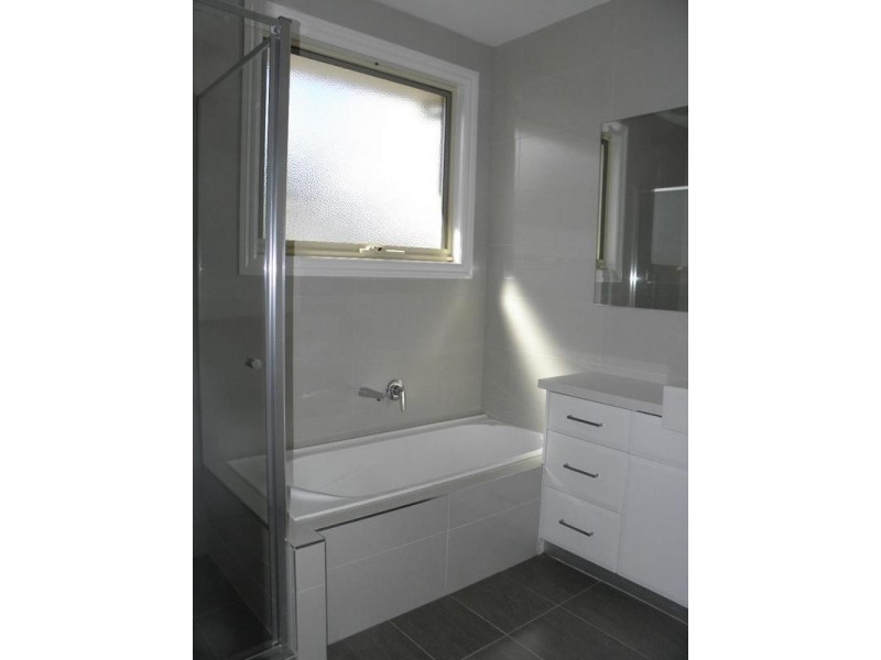 3/6 Nirvana Crescent, Bulleen VIC 3105