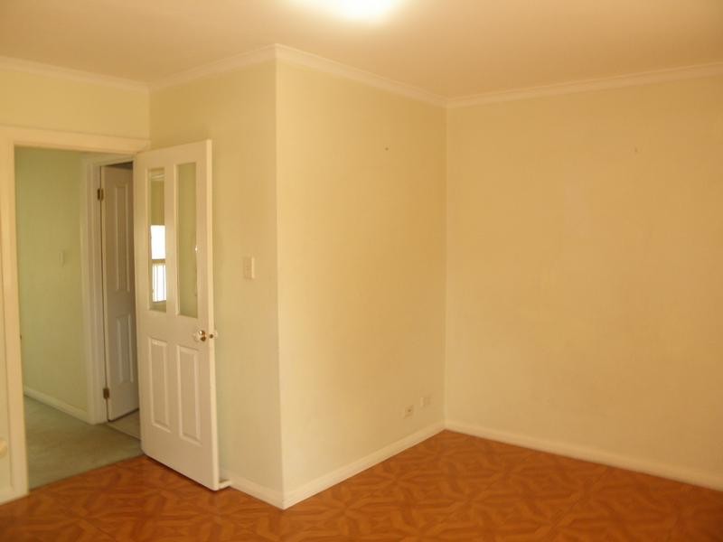 2/23 Holtom Street East, Carlton North VIC 3054