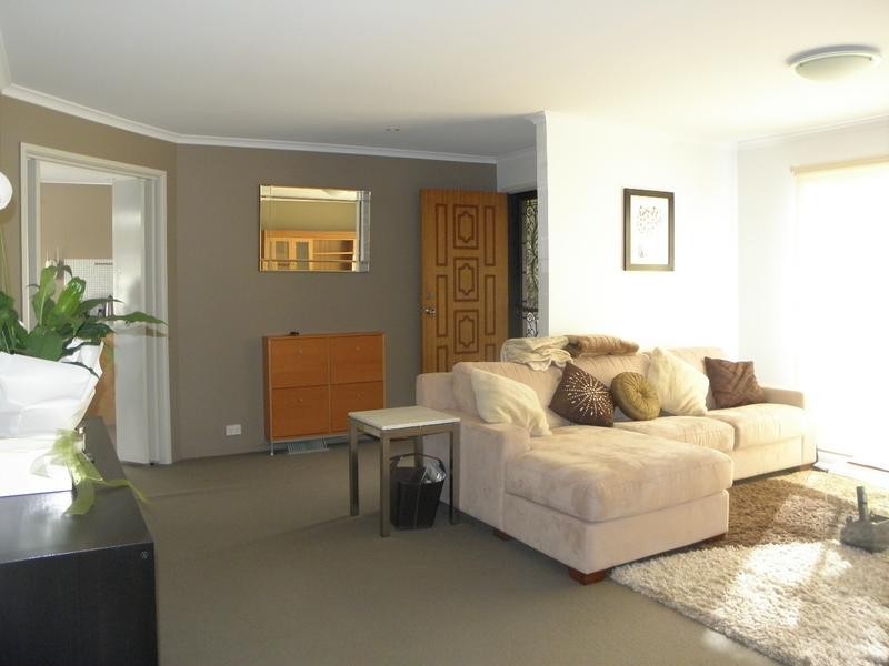 1/10 Bullen Street, Doncaster East VIC 3109