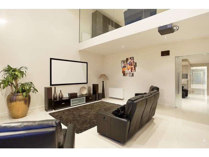 7 Warrs Road, Maribyrnong VIC 3032