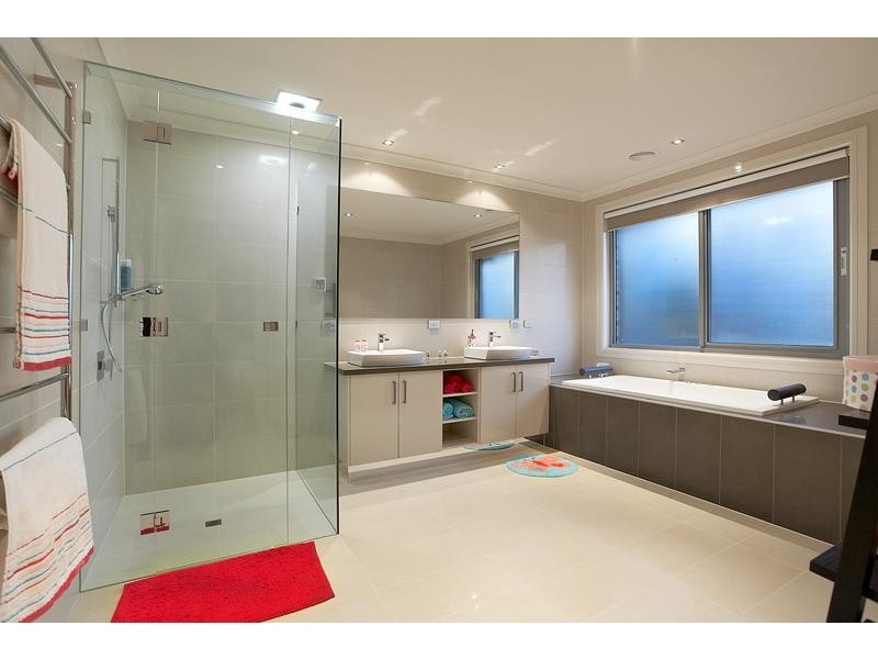 7 Warrs Road, Maribyrnong VIC 3032