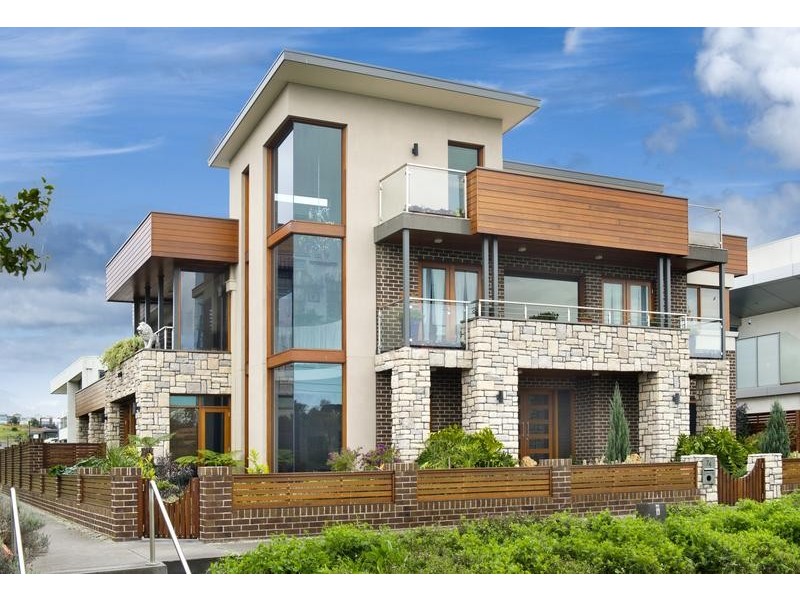 74 Cumberland Drive, Maribyrnong VIC 3032