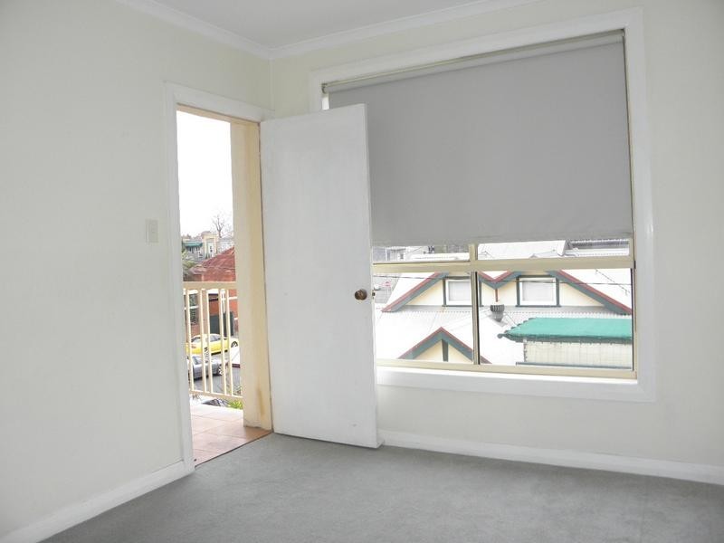 4/23 Holtom Street East, Carlton North VIC 3054