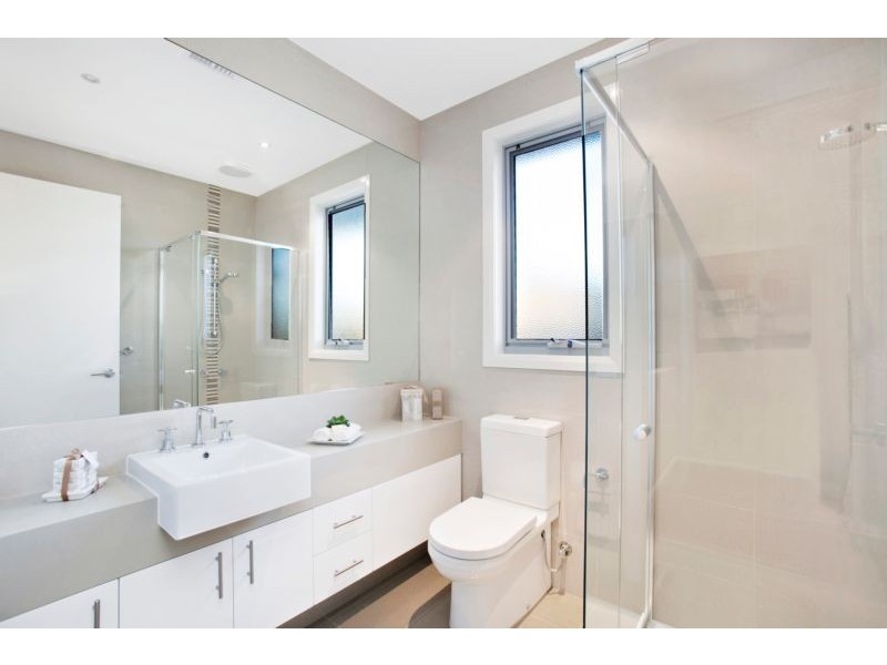 3/4 Ascot Street, Doncaster East VIC 3109