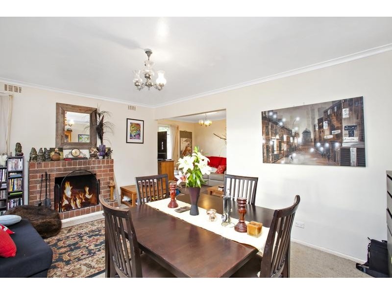 16 Kanooka Avenue, Templestowe Lower VIC 3107