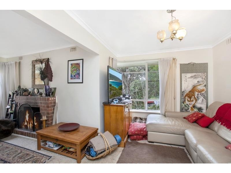 16 Kanooka Avenue, Templestowe Lower VIC 3107