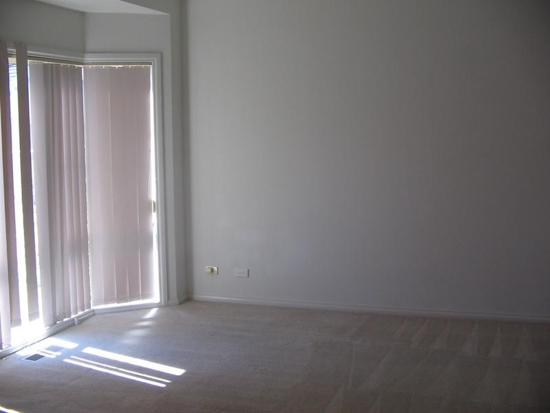 35 Crest Grove, Nunawading VIC 3131