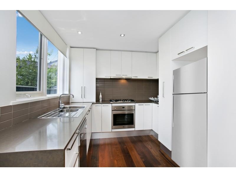 3/167 Kilby Road, Kew East VIC 3102