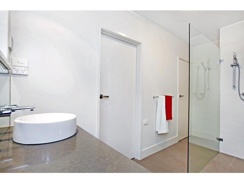 3/167 Kilby Road, Kew East VIC 3102