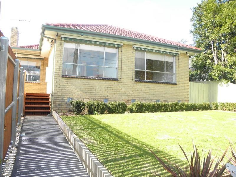 1/20 Atkinson Stret, Chadstone VIC 3148