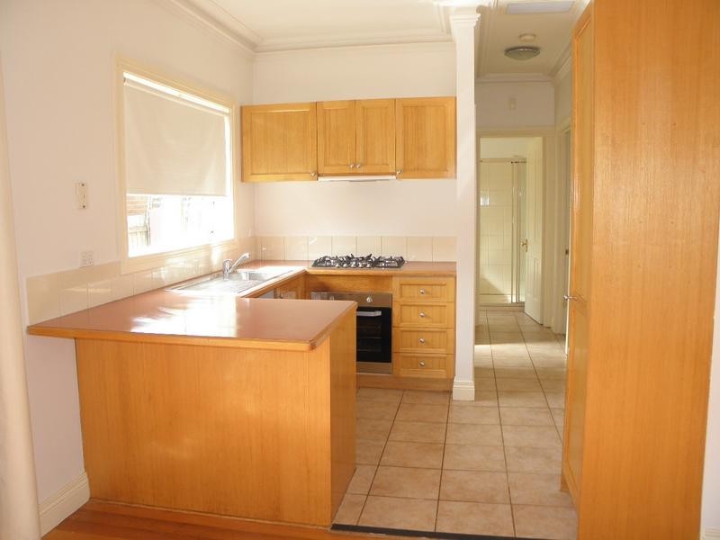 2/91 Truman Street, South Kingsville VIC 3015