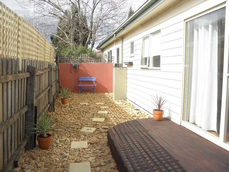 2/91 Truman Street, South Kingsville VIC 3015