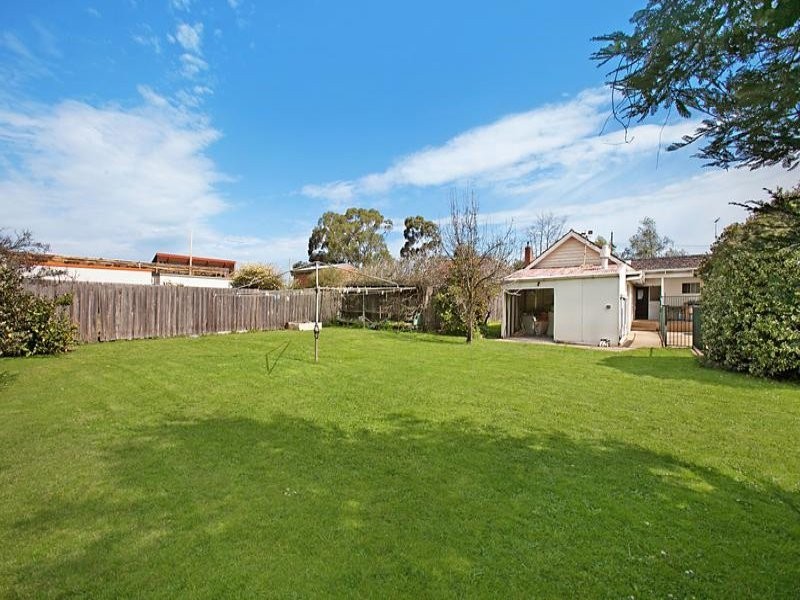50 Station Street, Burwood VIC 3125