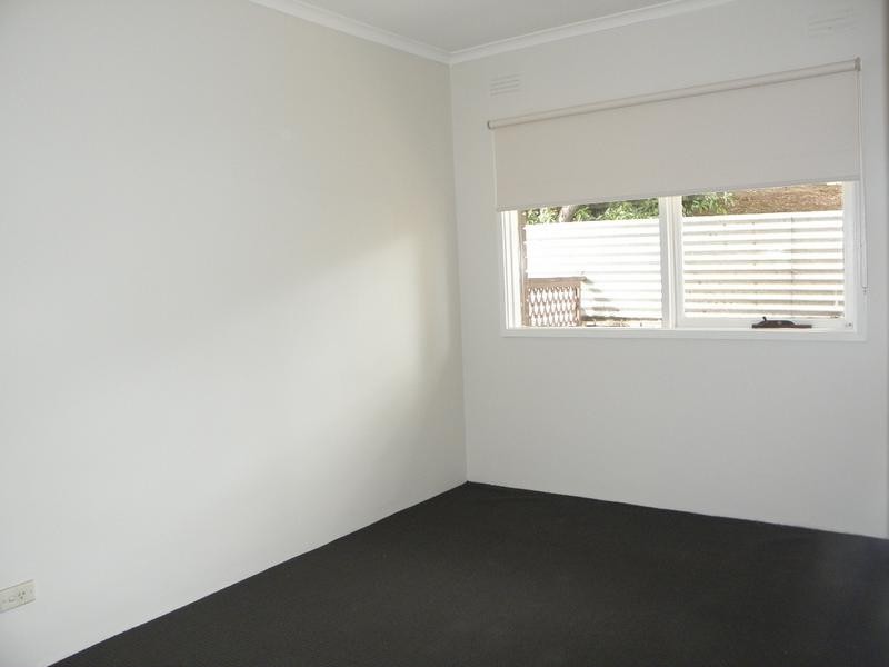 1/1 Meaker Avenue, Oak Park VIC 3046