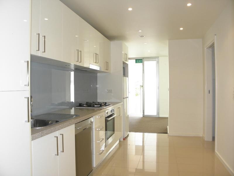 8/13-15 Goodson Street, Doncaster VIC 3108