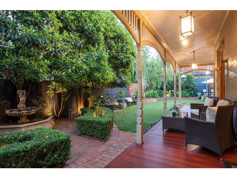 20 Molesworth Street, Kew VIC 3101