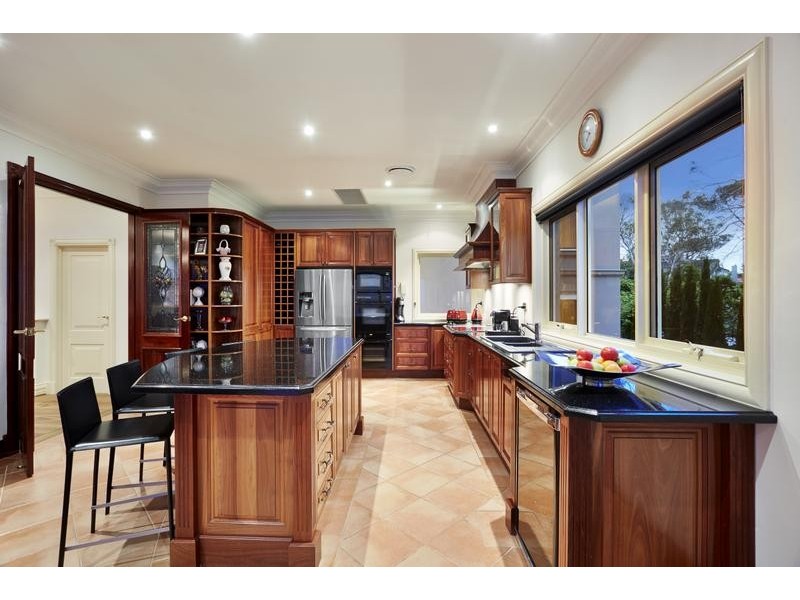 5 Bay Avenue, Mount Eliza VIC 3930