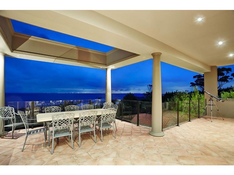 5 Bay Avenue, Mount Eliza VIC 3930