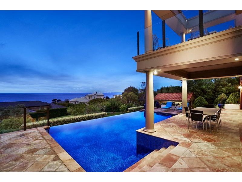 5 Bay Avenue, Mount Eliza VIC 3930