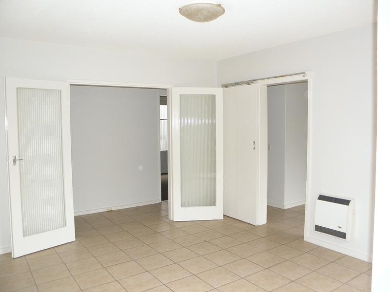 2/30 Sandown Road, Ascot Vale VIC 3032